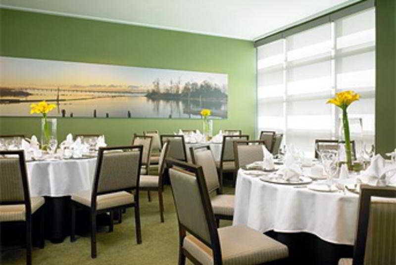 The Westin Centre, Vancouver Airport Hotel